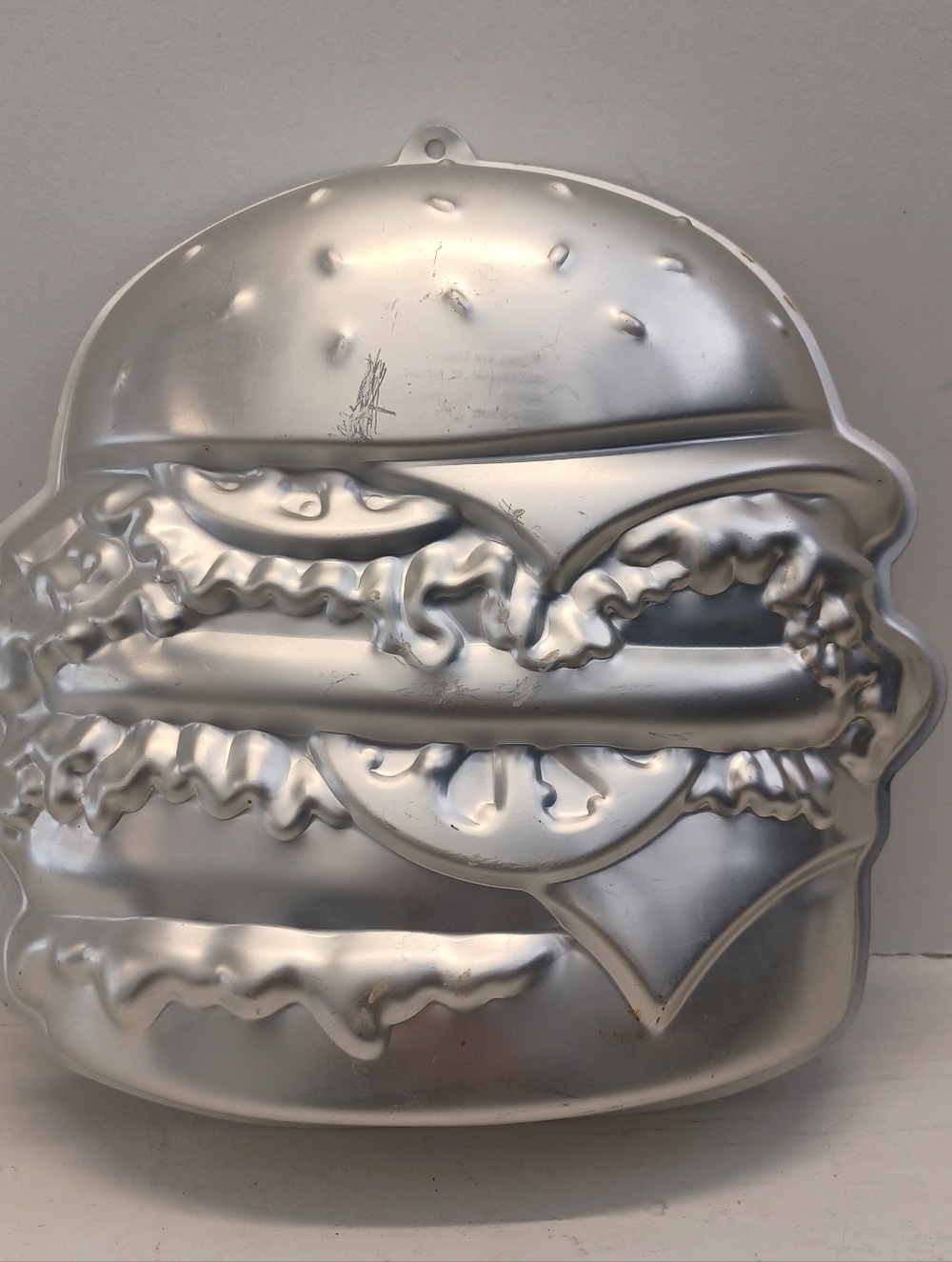 1986 Wilton Hamburger Cake Pan Party Birtday Celebration 2105-3306